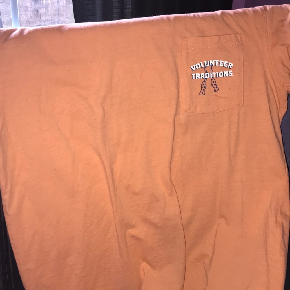 Volunteer Traditions Tee